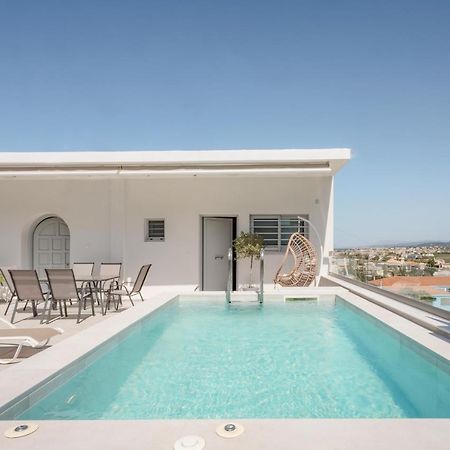 Onirion Homes : Stella'S Home Kolimvarion Bagian luar foto