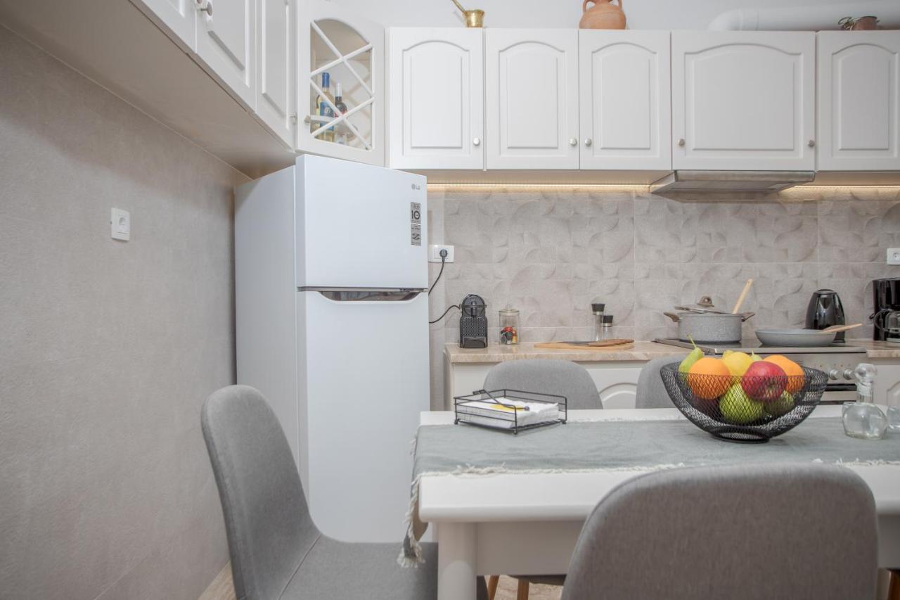 Onirion Homes : Stella'S Home Kolimvarion Bagian luar foto