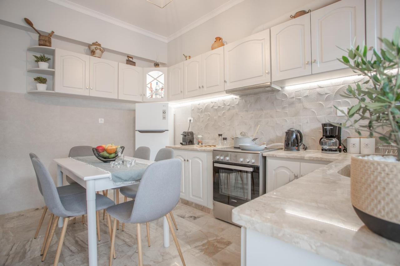 Onirion Homes : Stella'S Home Kolimvarion Bagian luar foto