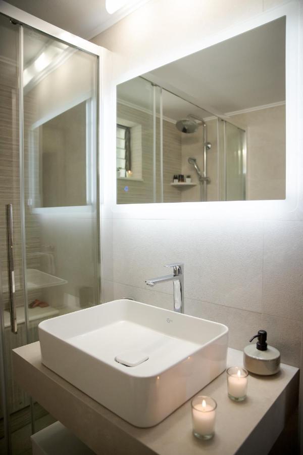 Onirion Homes : Stella'S Home Kolimvarion Bagian luar foto