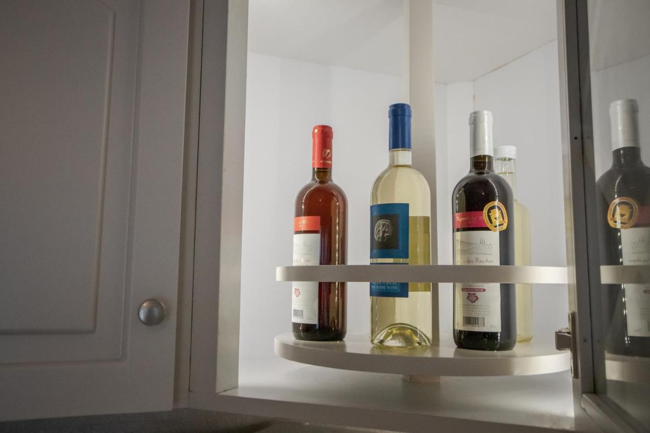 Onirion Homes : Stella'S Home Kolimvarion Bagian luar foto