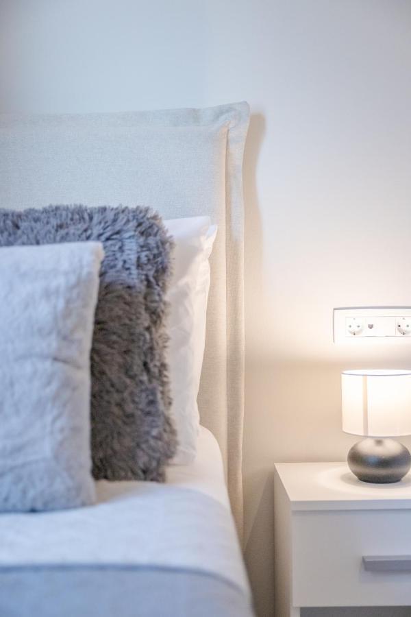 Onirion Homes : Stella'S Home Kolimvarion Bagian luar foto